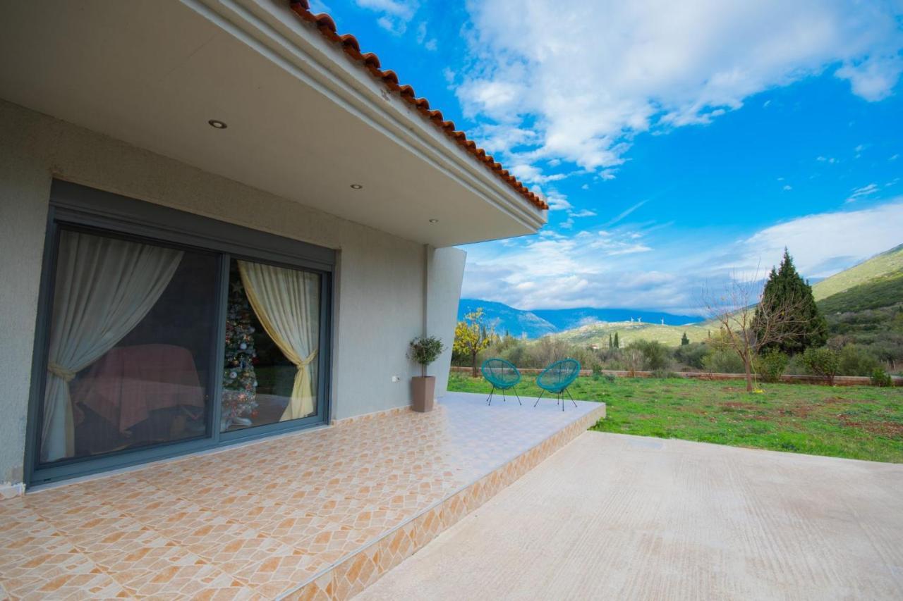 Stellas Guesthouse Near Arachova Stírion エクステリア 写真